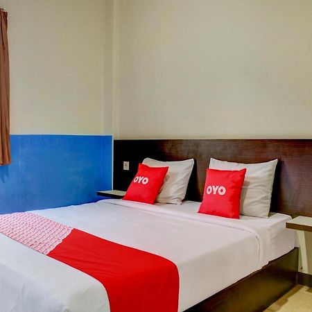 Oyo 90162 Remboelan Guest House Sungai Lutus Экстерьер фото