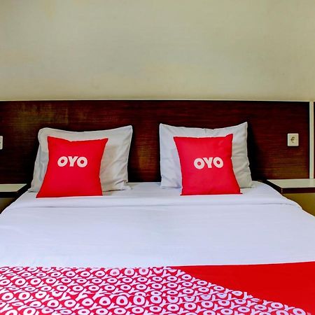 Oyo 90162 Remboelan Guest House Sungai Lutus Экстерьер фото