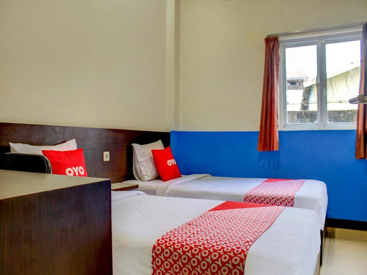 Oyo 90162 Remboelan Guest House Sungai Lutus Экстерьер фото