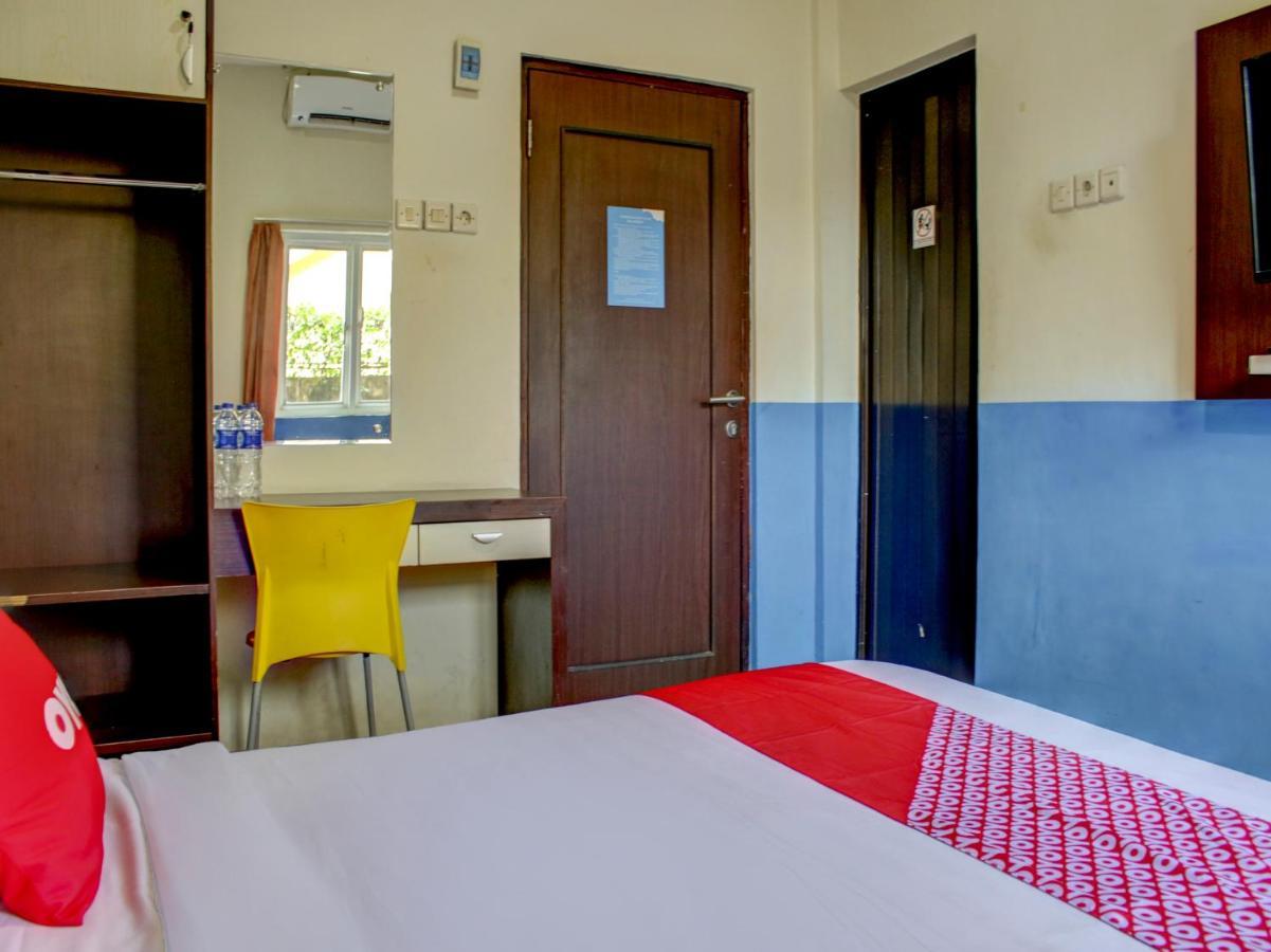 Oyo 90162 Remboelan Guest House Sungai Lutus Экстерьер фото