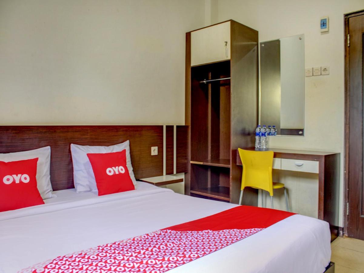 Oyo 90162 Remboelan Guest House Sungai Lutus Экстерьер фото